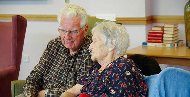 dementia care home - elderly in care home